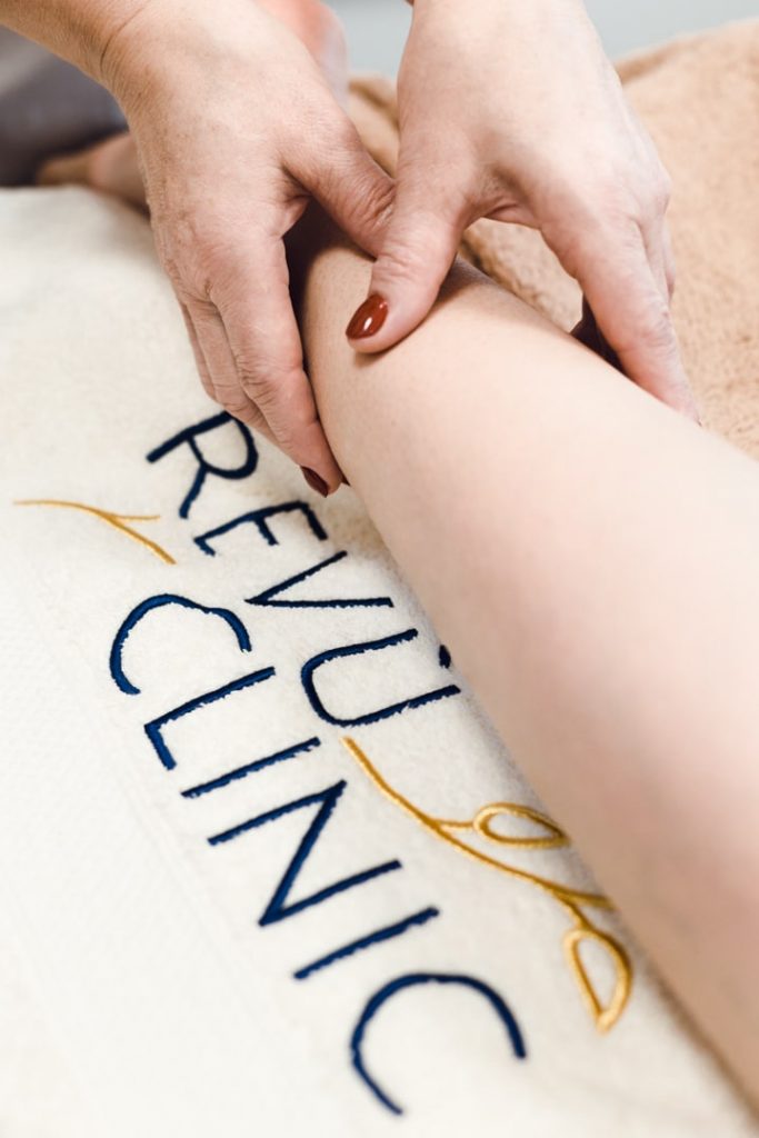 REVU CLINIC anticeliulitinis masazas